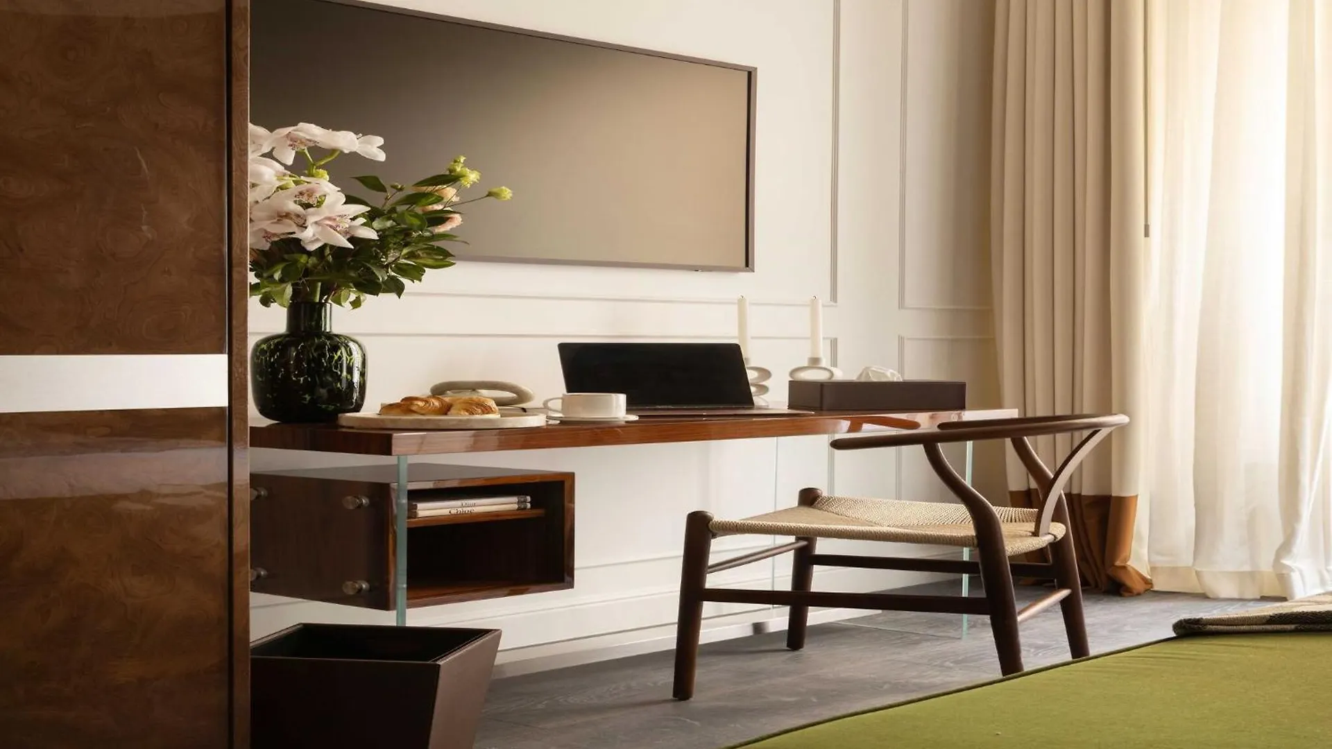 Palais Bourbon Hotel - Room 32 - 2P - Invalides Paris 0*,  France